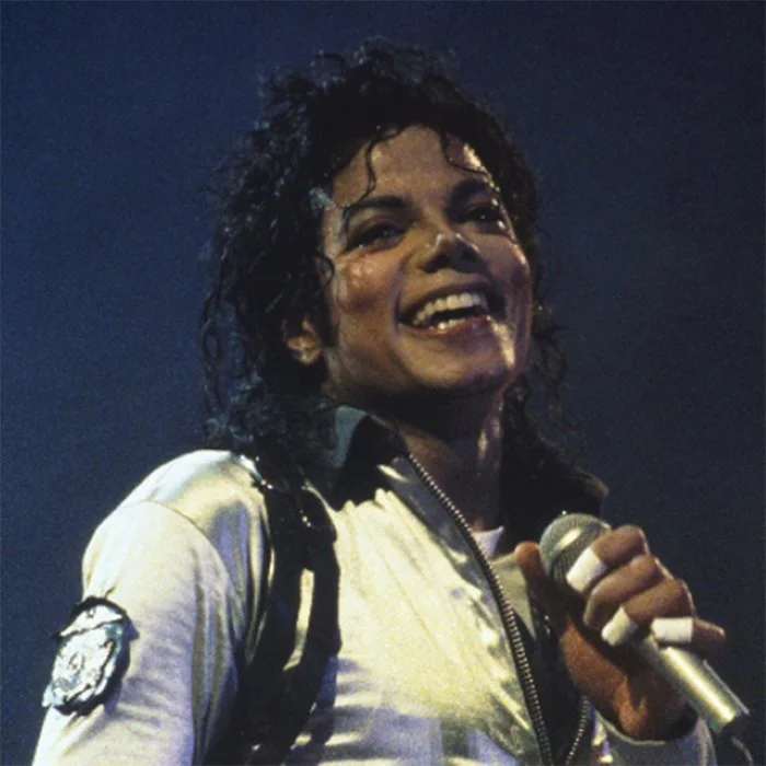 MICHAEL JACKSON BIOGRAPHIE : LE ROI DE LA POP EN 5 PARTIES