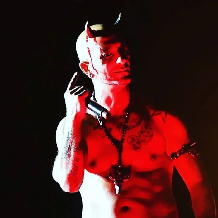 LE GROUPE 666 : UNE LÉGENDRE DE LA MUSIQUE ÉLECTRONIQUE