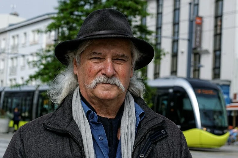 ERIK CHRISTIAN – BIOGRAPHIE DE L’ARTISTE FRANÇAIS INFLUENT