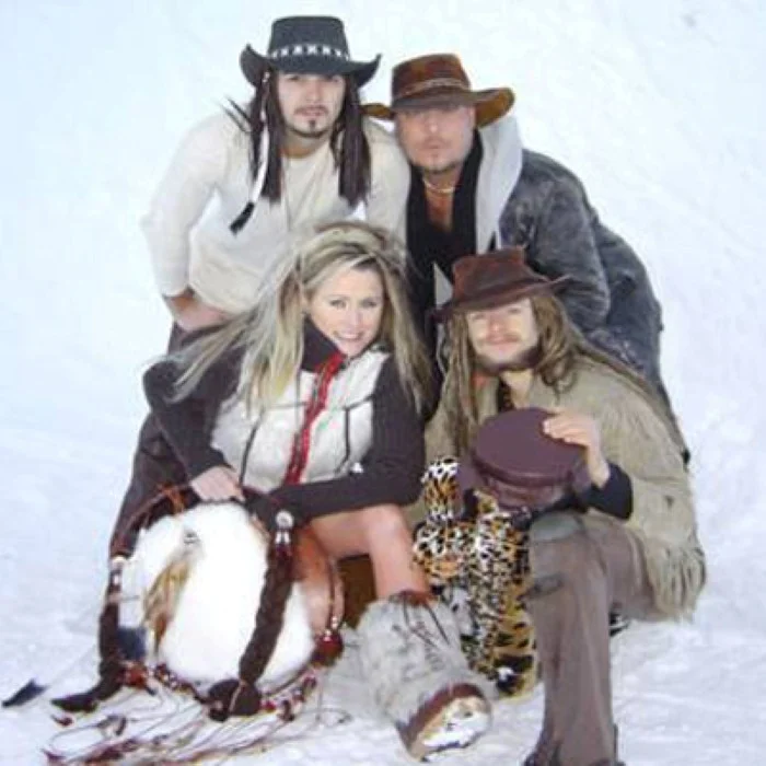 REDNEX : LE GROUPE EURO-POP SUEDE QUI A DOMINÉ LES DANCERFLOORS DES ANNEES 90