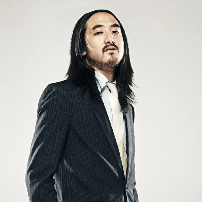 STEVE AOKI : LE ROI DE LA DANCE ÉLECTRONIQUE AMÉRICAINE