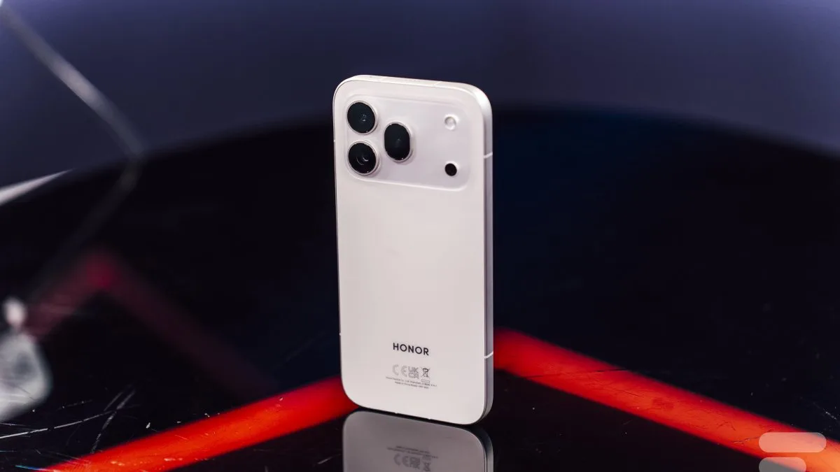 TEST HONOR 600 PRO : UN ÉCRAN ULTRA-LUMINEUX ET UNE BATTERIE GÉANTE, MAIS VAUT-IL SON PRIX ?