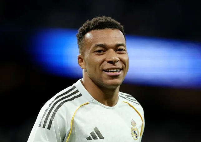 “L’EXTRÊME DROITE CONTRE MBAPPÉ” : LE RN “ATTAQUE LES FOOTBALLEURS QUI S’EXPOSENT POLITIQUEMENT”