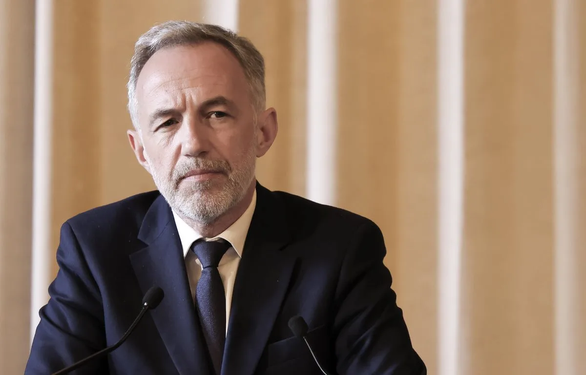 PÉRISCOLAIRE : GRÉGOIRE S’EXCUSE POUR LA RÉEMBAUCHE D’UN AGENT DÉJÀ SOUPÇONNÉ DE VIOLENCES SEXUELLES