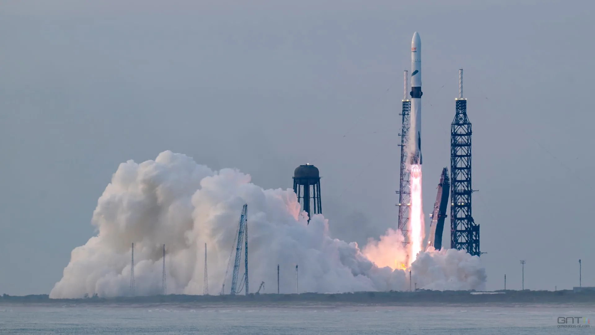 BLUE ORIGIN INVESTIT POUR DÉCUPLER SES LANCEMENTS DE FUSÉES NEW GLENN