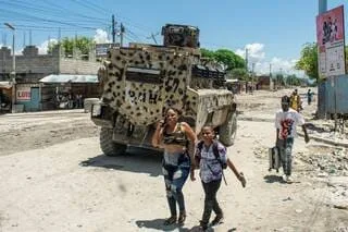 HAÏTI : DES AFFRONTEMENTS ENTRE GANGS PRÈS DE PORT-AU-PRINCE ONT FAIT AU MOINS 78 MORTS DEPUIS SAMEDI