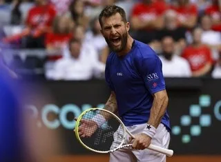 ATP 250 DE LYON. CORENTIN MOUTET VIENT À BOUT D’UGO HUMBERT AU TERME D’UN MATCH MARATHON