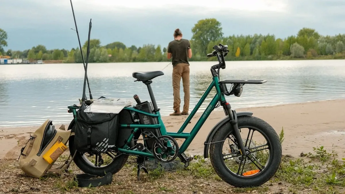 POUR LAISSER TOMBER LA VOITURE EN VILLE, CE VÉLO CARGO ÉLECTRIQUE FIIDO T2 AVEC 500 € DE REMISE EST UNE BONNE IDÉE