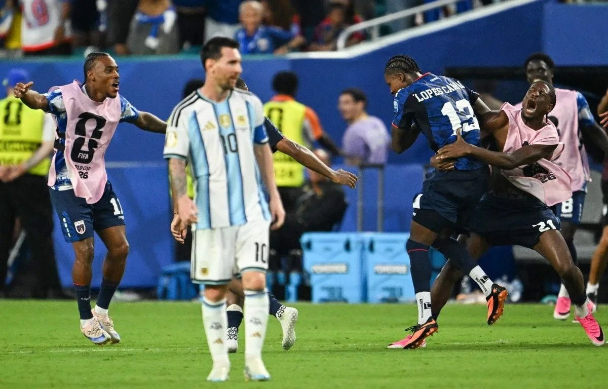 COUPE DU MONDE 2026 : COMMENT LA FOLLE ÉQUIPE CAP-VERDIENNE A FAILLI HUMILIER L’ARGENTINE EN MONDOVISION