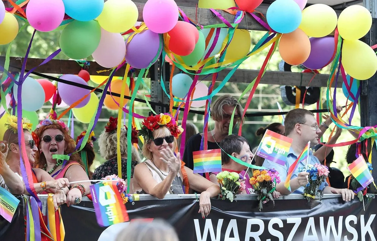 POLOGNE : UN MARIAGE GAY EUROPÉEN RECONNU POUR LA PREMIÈRE FOIS